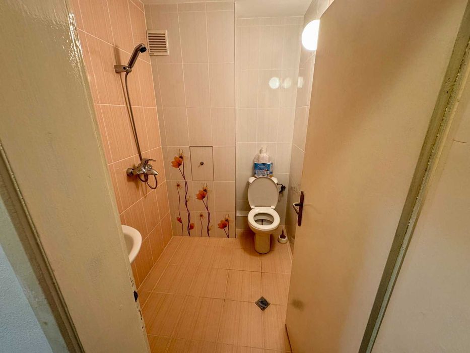 Дава се под наем Офис в Бургас, Център - 94 кв.м за 510 € - Снимка #10