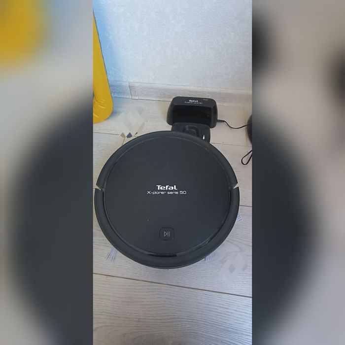 Продам робот - пылесос  Tefal в отличном состоянии