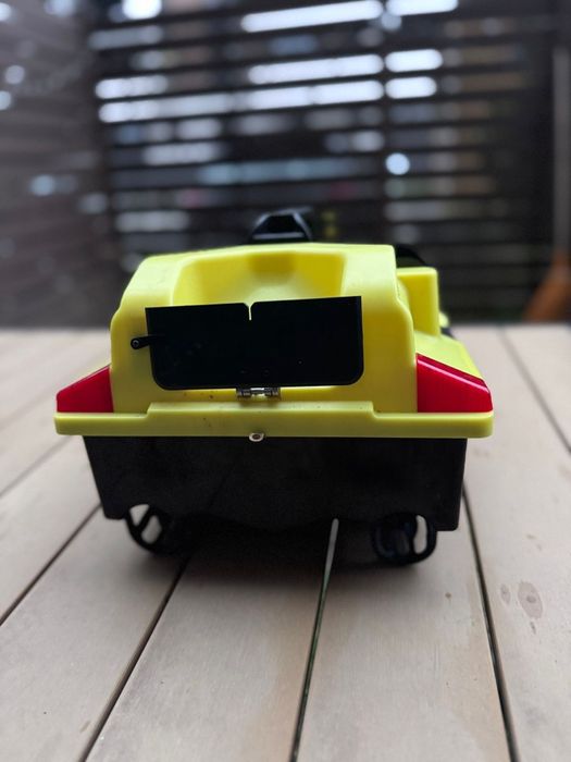 Navomodel barcuta plantat cu Gps