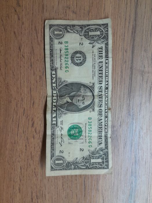 Купюра 1 доллоровая