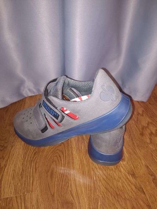 Bocanci de protecție Strauss Nr 43 !