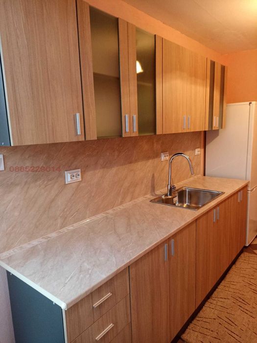 Дава се под наем Двустаен апартамент в Карлово - 63 кв.м за 255 € - Снимка #2