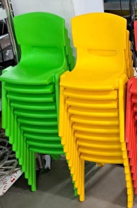 Стол детский пластиковый