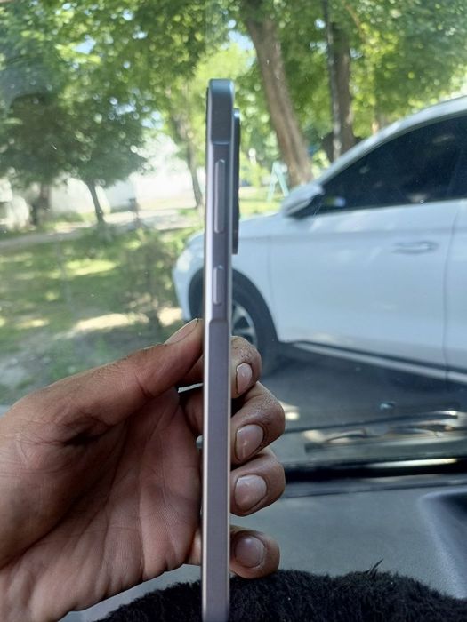 Samsung A36 holati yaxshi