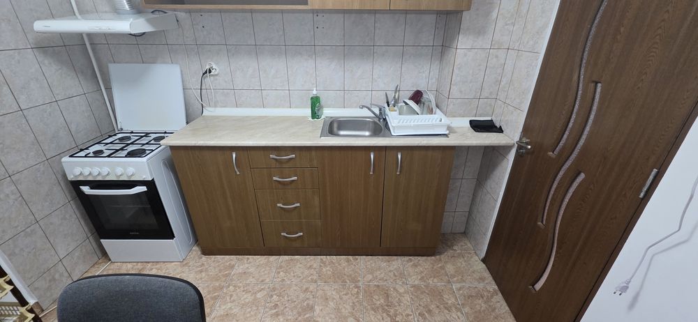 2 Camere Decomandat Rovine Pizza Ibiza Parter