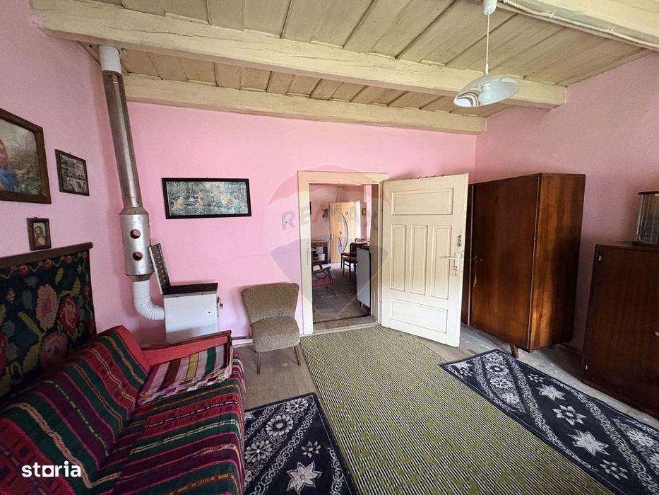 Casă Rustică in Richis, zona buna, grădina cu panorama