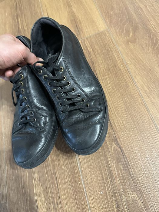 Продавам маратонки и обувки