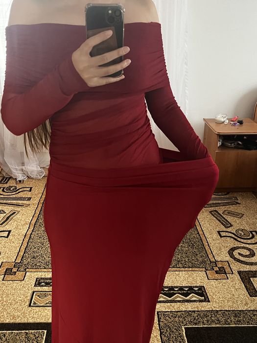 Бордовое платье на вечер