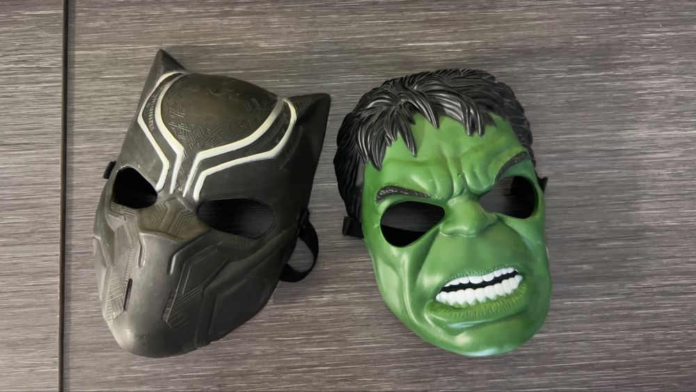 Продам маски героев марвел Халк и Черная пантера