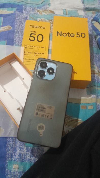 Realme note 50...