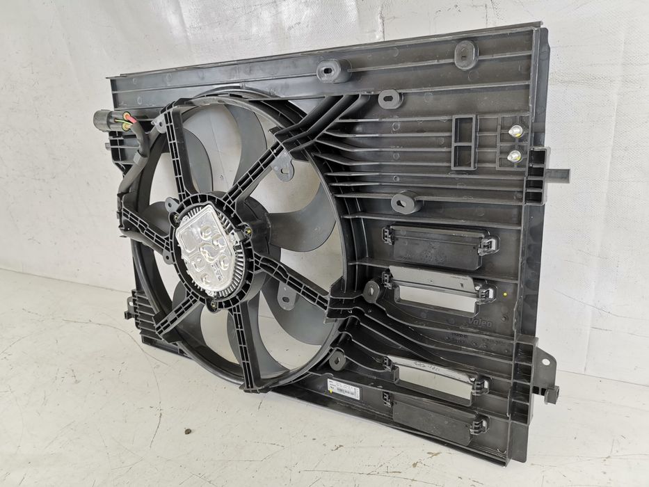 Електровентилатор Радиатор Рено Каджар / Renault Kadjar Оригинален