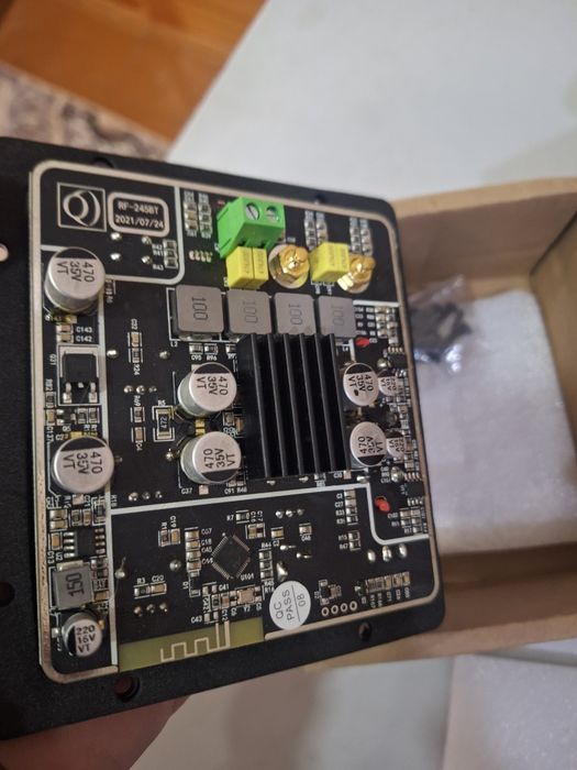 Цифоовой усилитель D класс.