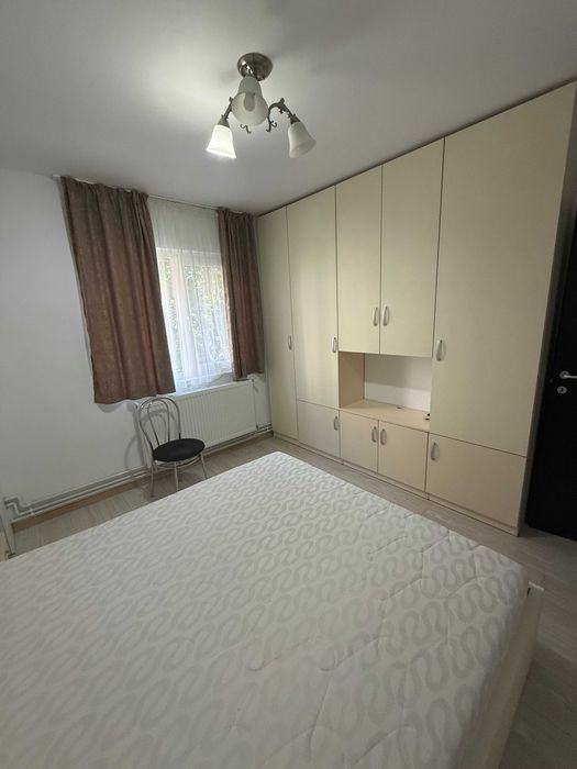 13 Septembrie, centrala proprie,liber