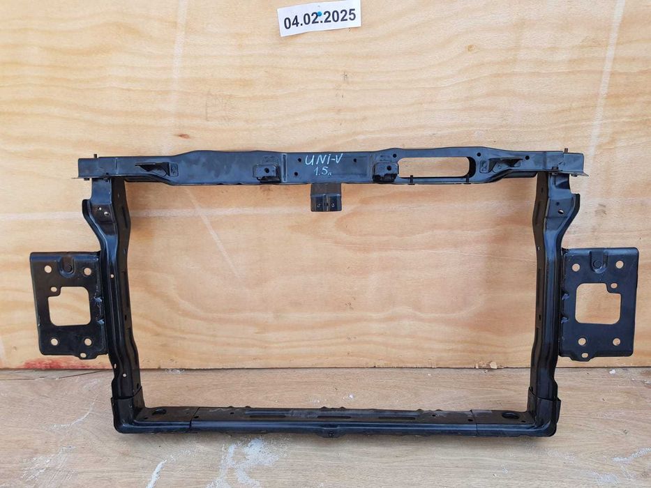 Телевизор (суппорт радиаторов) changan