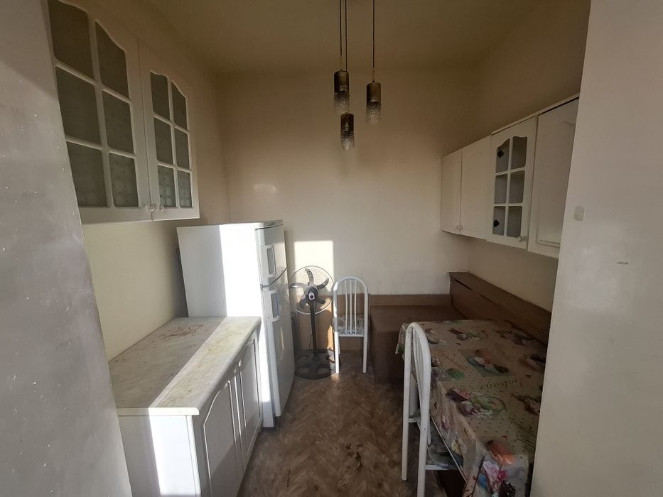 Arenda kvartira Yashnabod tumani Kadishva bozor oldida 2xona 3etaj