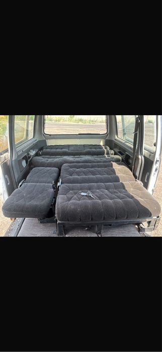 Mitsubishi l300.   Бензин 2 литра