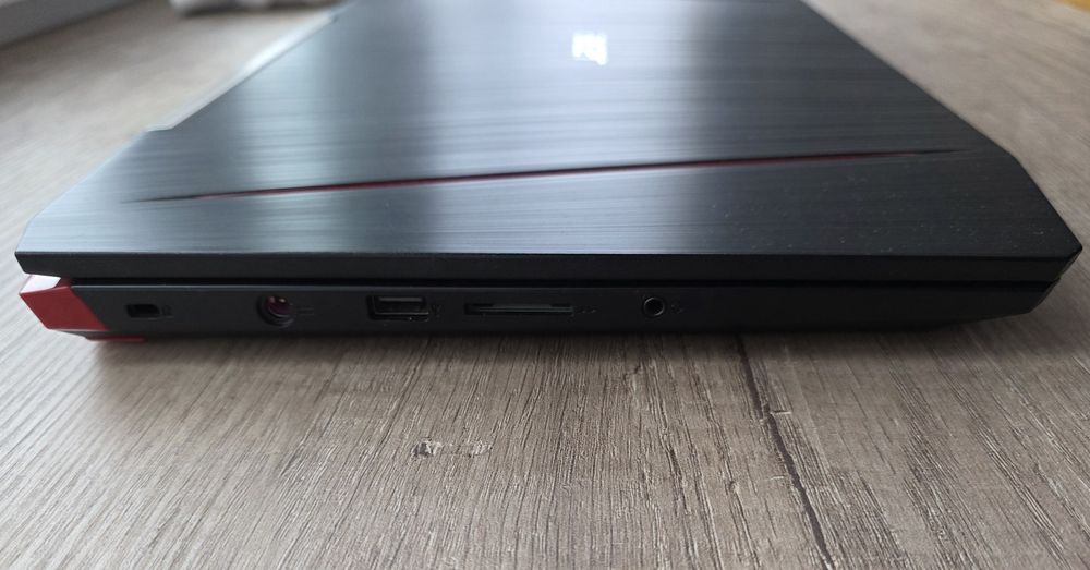 Acer Aspire VX15 – i7 – GTX – SSD + 1TB HDD – Отлично състояние