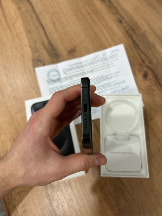 iPhone 15 Pro 256 GB с Гарантией