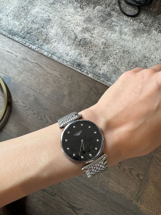 Часовник Longine с диаманти