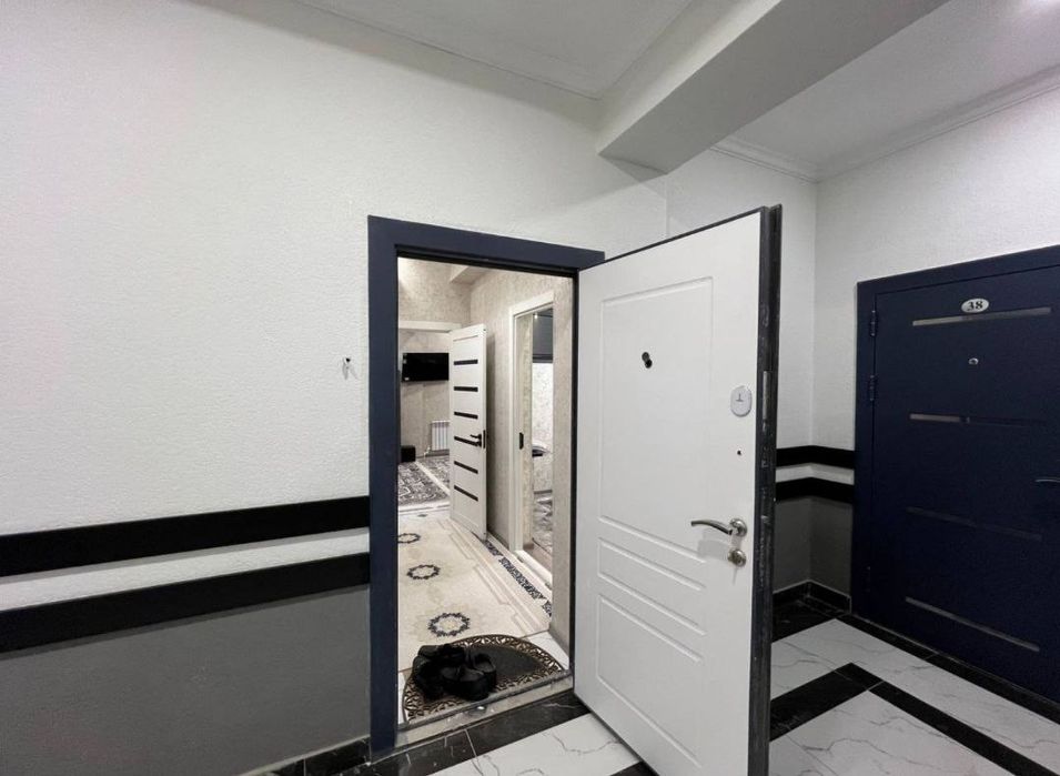 Зудлик билан сотилади Смарт Сити 1 хона перед  2 хона 7 этаж 8 эт дом