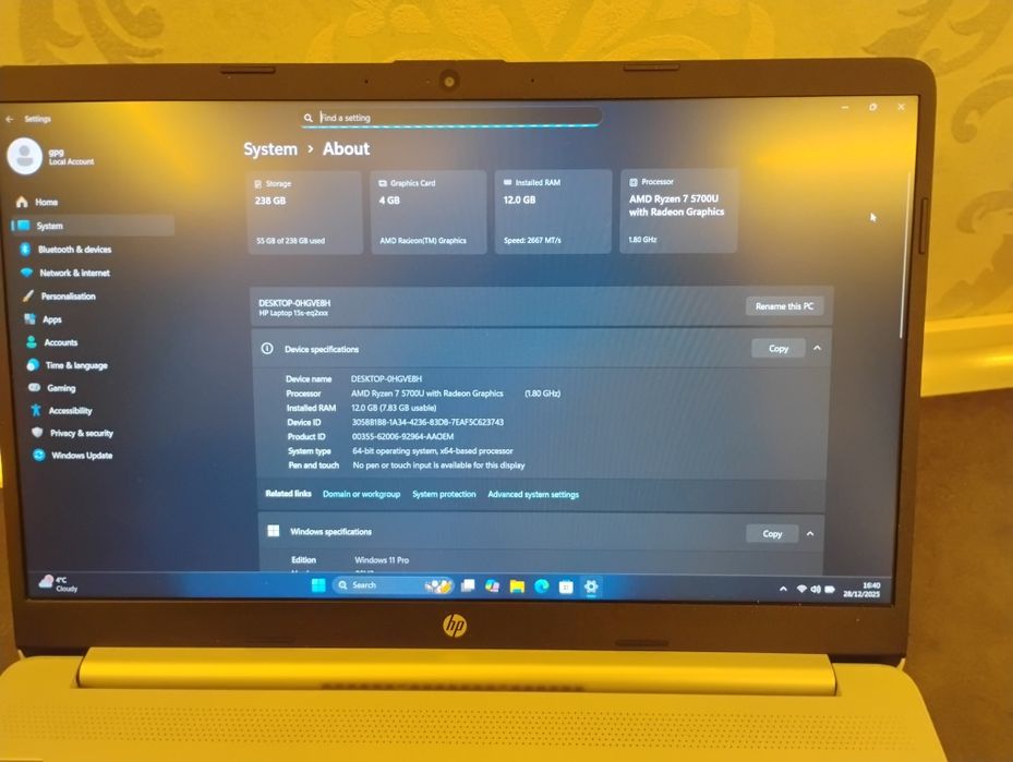 Laptop Hp - Ryzen 7 - 5000serie - Vega 7 - defect