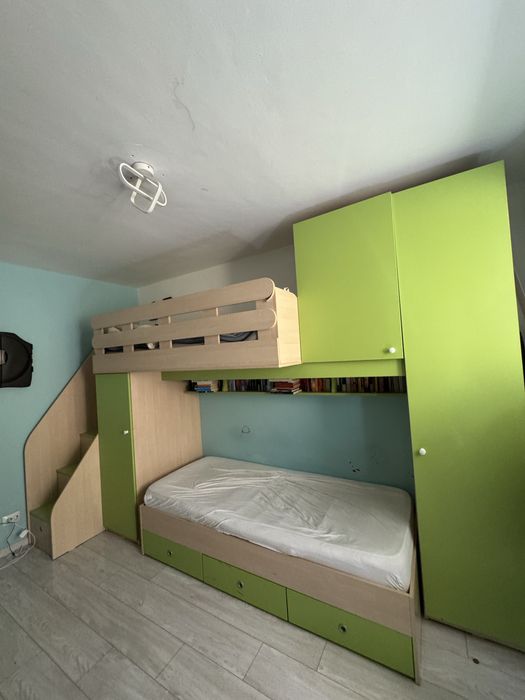 Pat supraetajat + dulap + depozitare completă | Set mobilier cameră copii/adolescenți