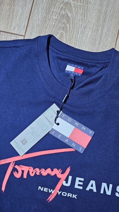 Лятна тениска Tommy Hilfiger тениска в размер М