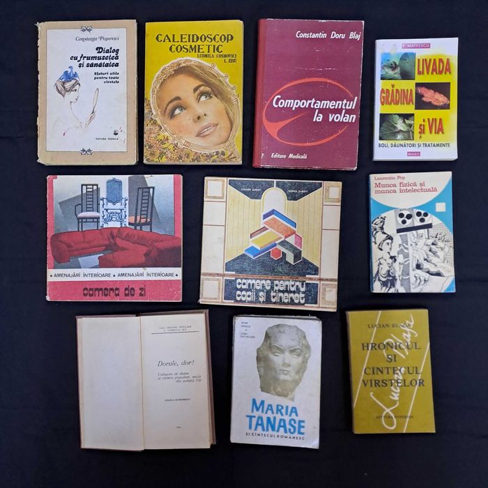 Carti vechi vand, la 2 lei buc.