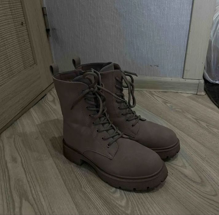 Продам зимние сапоги