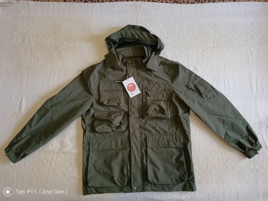 Продаются две куртки вместе.