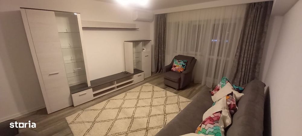 Apartament 2 camere-renovat recent-garaj inclus