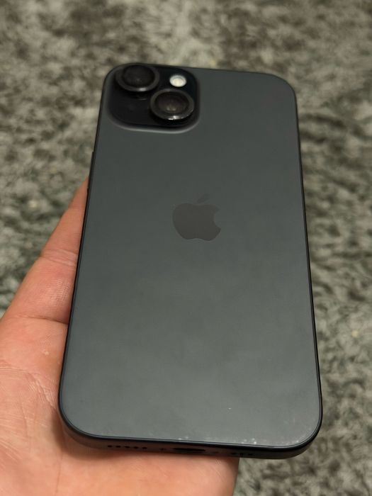 iPhone 15 128GB продам