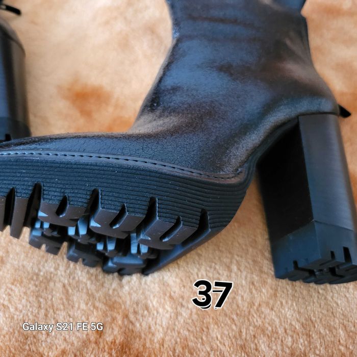 Ghete Cristhelen B., 37