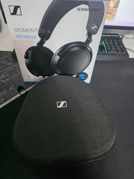 Casti Sennheiser Momentum 4 Wireless