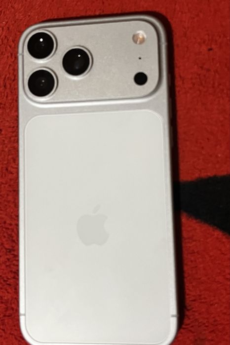 Vand Iphone 17 Pro Max de 1TB