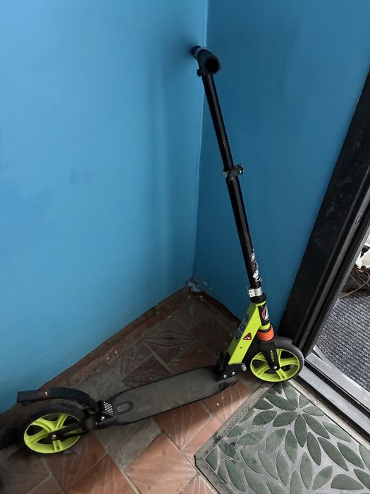 Продам самокат.  Для подростка!