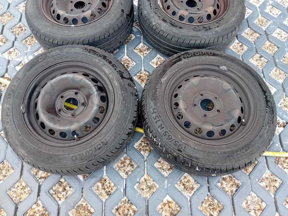 Roti vara Megane 3 , 5x114,3 R15 , anvelope 195 65 15 ca noi .