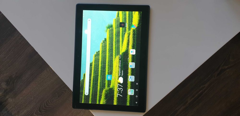 Таблет Lenovo, 10 инча