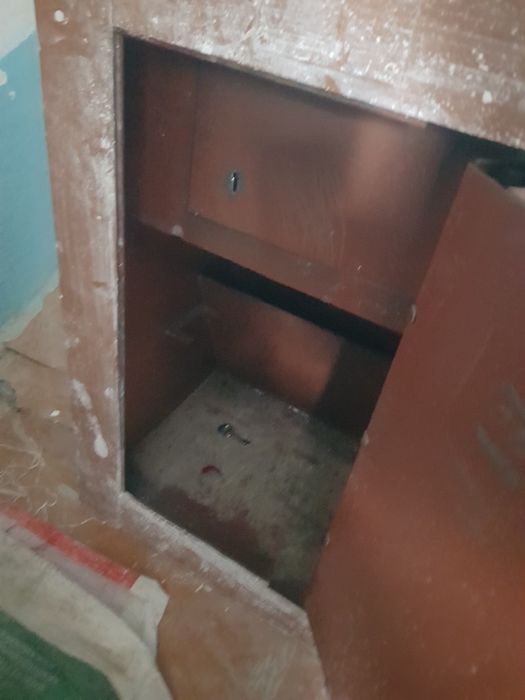 Сейф в хорошем состоянии