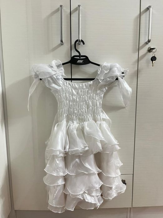 Продаются Нарядные платья