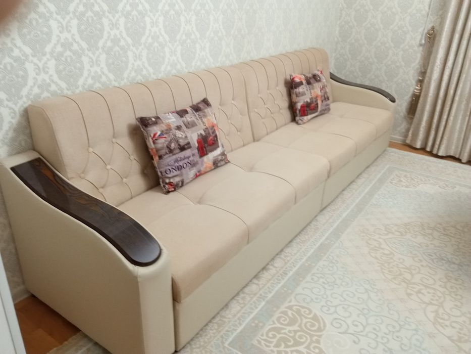 Диван прямой размері 3 метр