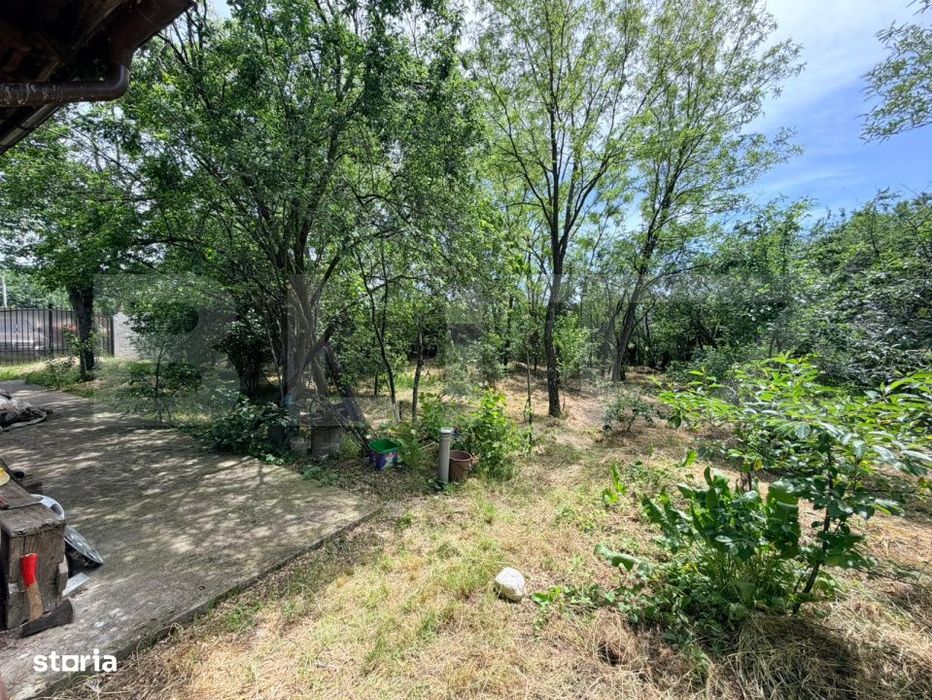 Casa cu teren mare si mult spatiu verde in Satul Motoci, Comuna Mischi