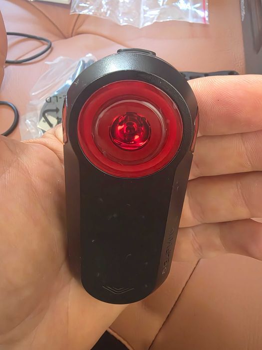Radar lumină spate Garmin Varia RTL515 – Stare impecabilă + Suport șa