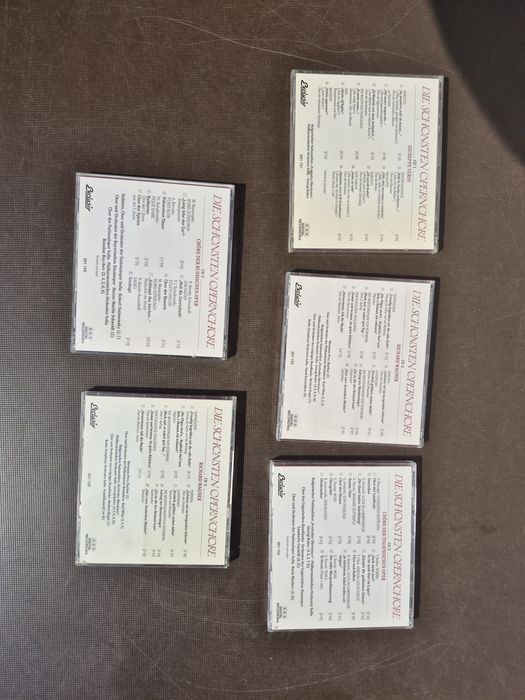 Vând Lot 16 CD cu muzica clasica mixta de colectie,compozitorii celebrii