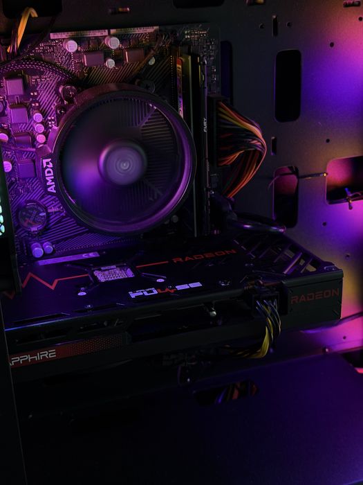 RX 7600 8GB – перфектно състояние, с кутия, НЕ копана