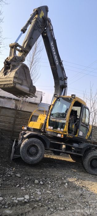 Volvo 130 sotiladi yili 2003 holati a'lodarajada