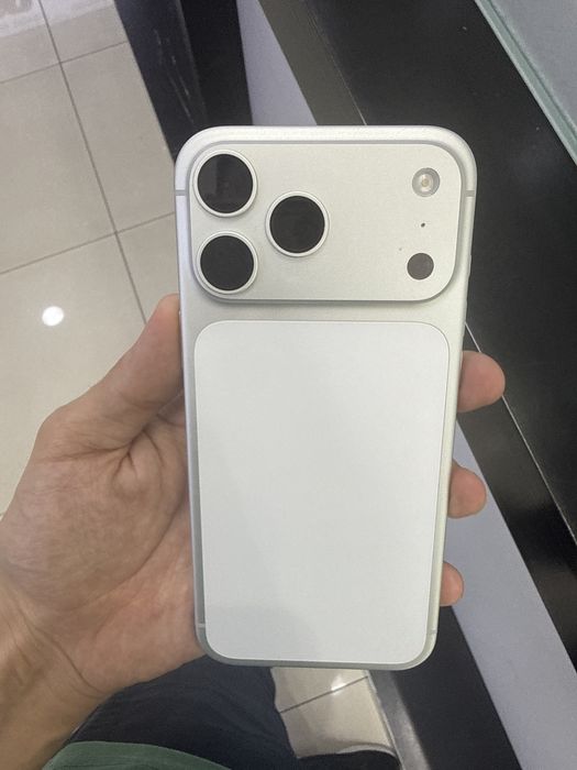 Iphone 17 pro max 512 srochna sim esim kichkina dogi bor rasmda korin