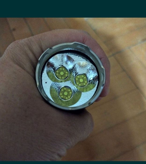 Lanterna Nitecore TM9K pro