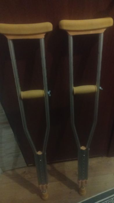 Продам костыли в хорошем состоянии