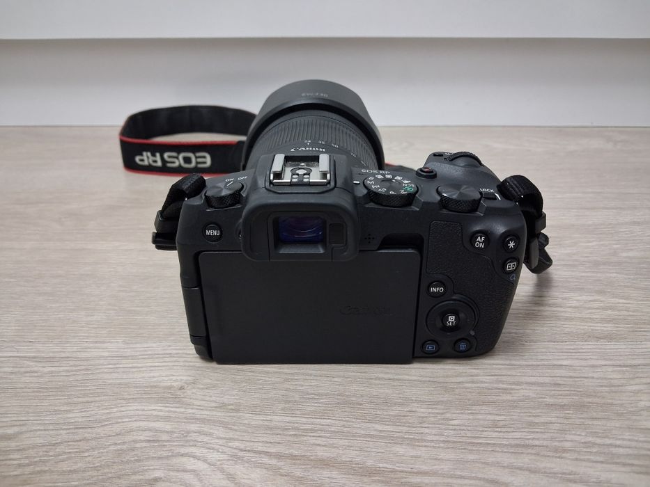 Obiectiv Canon RF 24-105 F4-7.1 IS STM